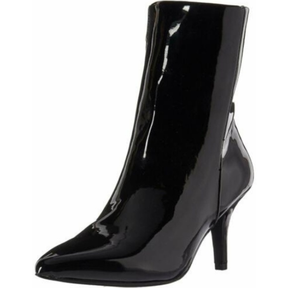 Qupid Women's Portia-05 Fashion Boot - Picture 1 of 6
